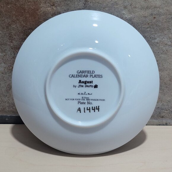 Garfield Calendar August Plate Jim Davis Plate No A 1444 Danbury Mint - Picture 4 of 14